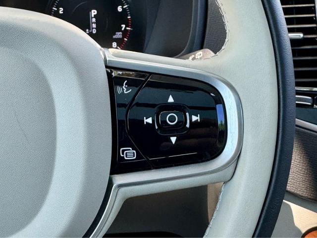 2022 Volvo XC90 Vehicle Photo in DALLAS, TX 75209-3016