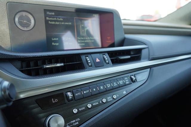2021 Lexus ES 300h Vehicle Photo in Riverdale, UT 84405