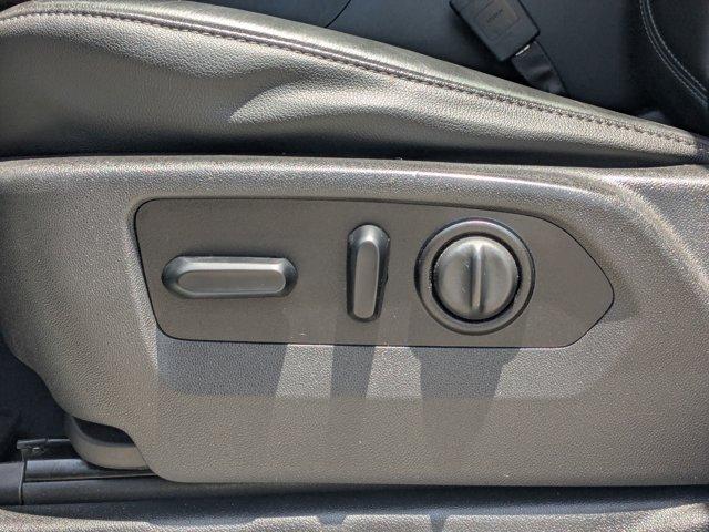 2020 Chevrolet Silverado 1500 Vehicle Photo in BRUNSWICK, GA 31525-1881