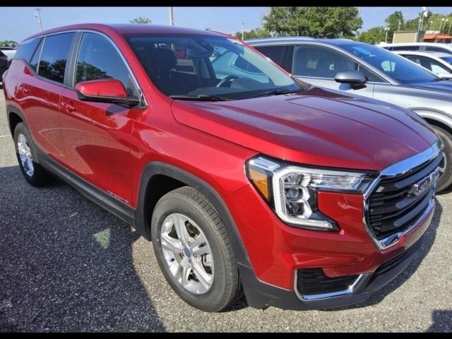 2024 GMC Terrain Vehicle Photo in NEENAH, WI 54956-2243