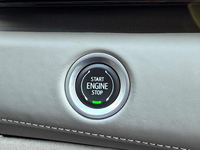 2023 Cadillac Escalade ESV Vehicle Photo in COLUMBIA, MO 65203-3903
