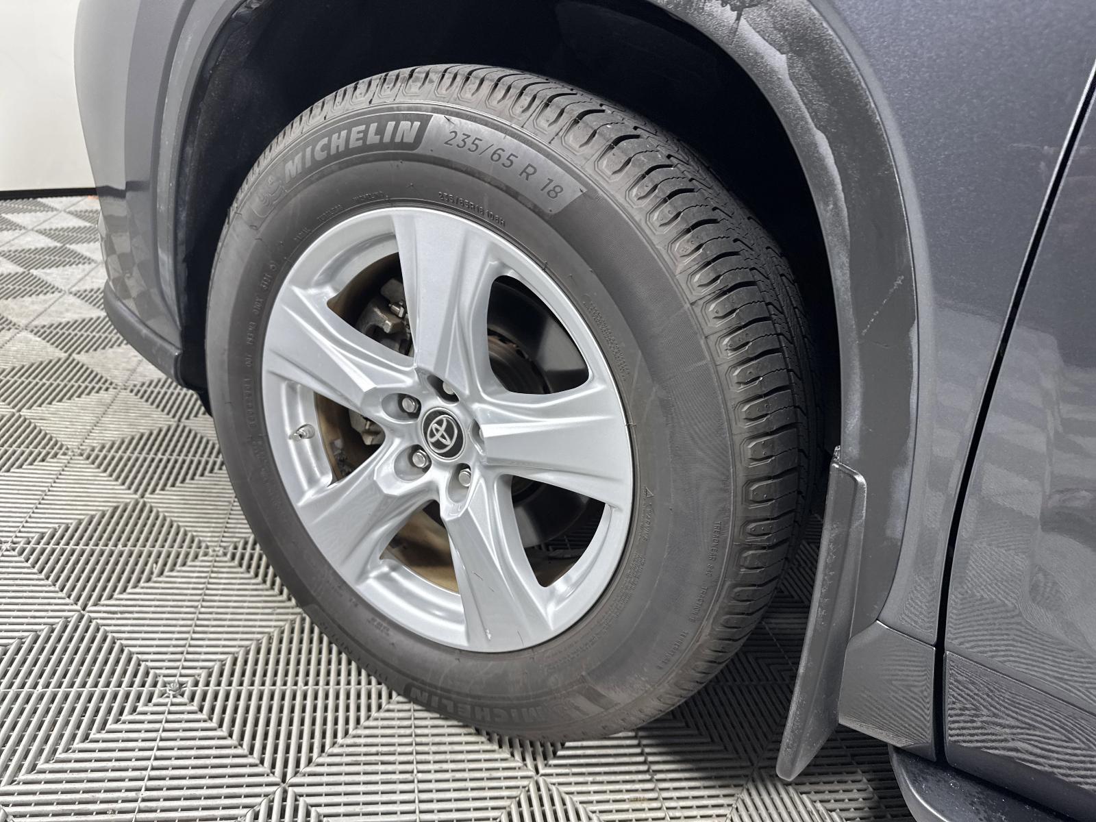 2020 Toyota Highlander Vehicle Photo in Georgetown, TX 78626