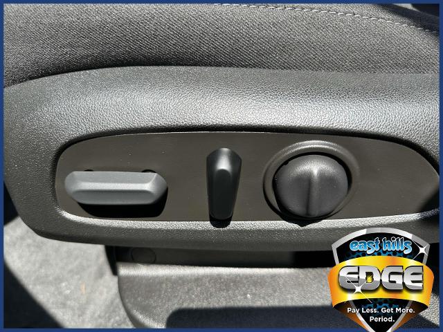 2023 Chevrolet Traverse Vehicle Photo in Roslyn, NY 11576