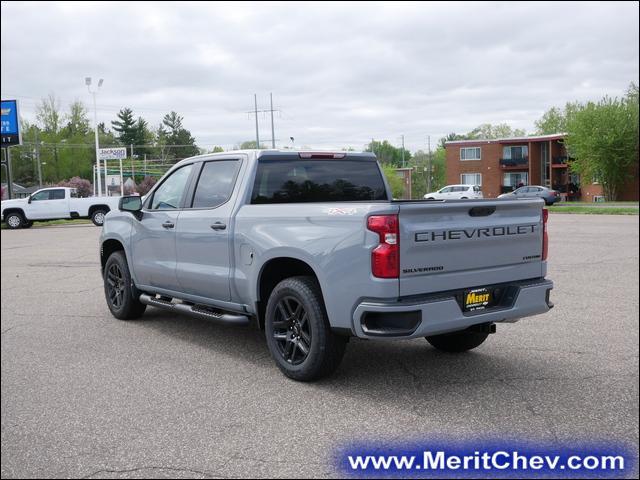 2024 Chevrolet Silverado 1500 Vehicle Photo in MAPLEWOOD, MN 55119-4794