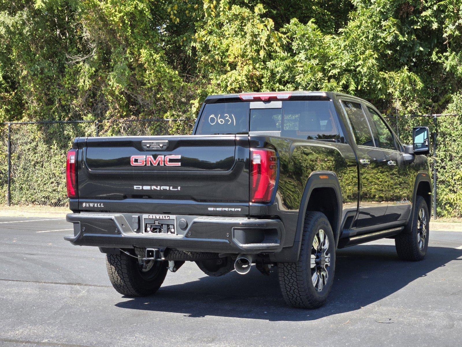 2024 GMC Sierra 2500 HD Vehicle Photo in DALLAS, TX 75209-3016