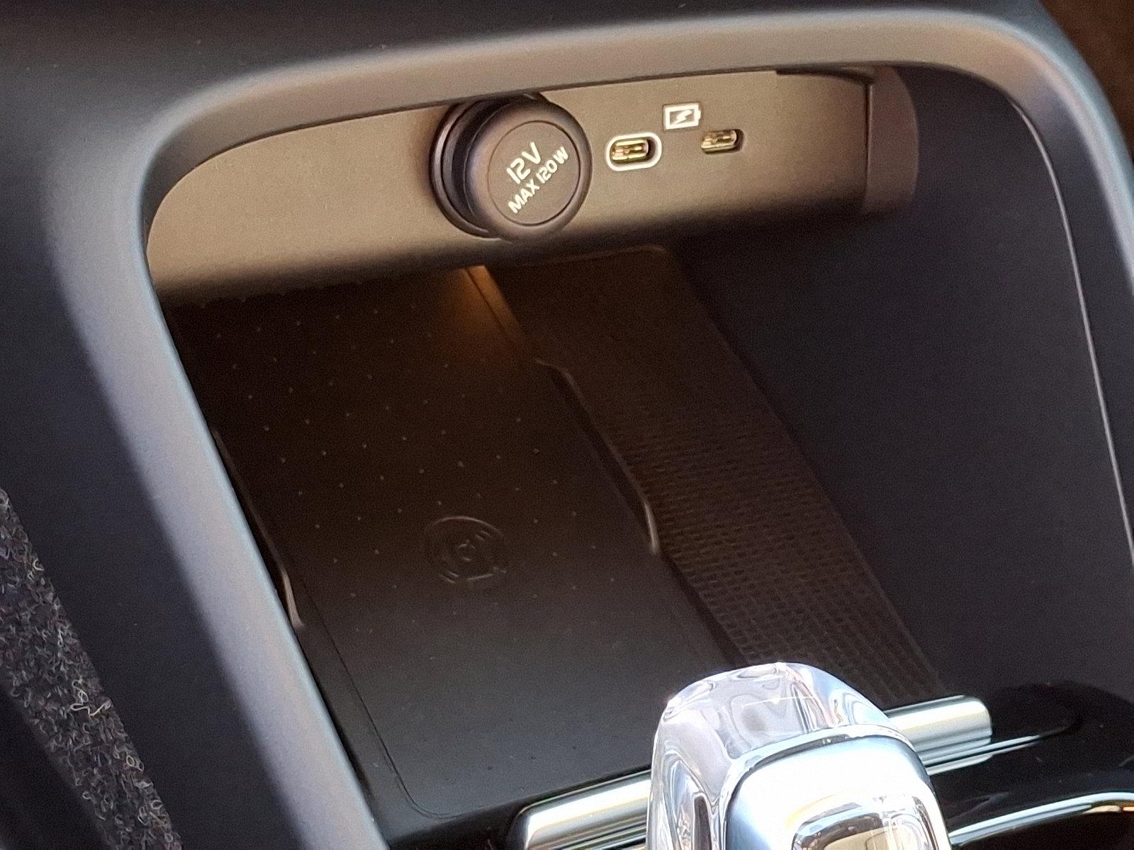 2025 Volvo XC40 Vehicle Photo in Trevose, PA 19053