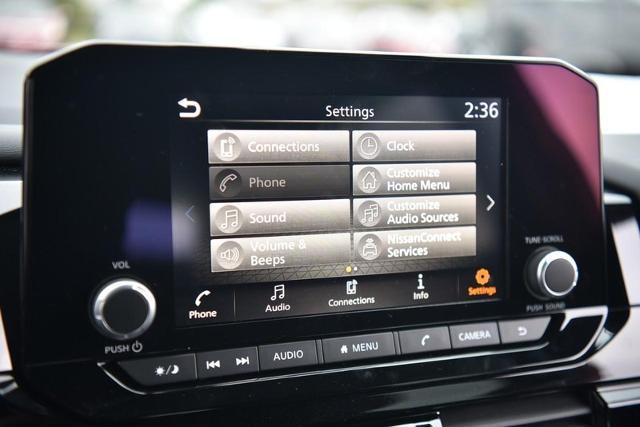 2025 Nissan Pathfinder Vehicle Photo in Ballwin, MO 63011