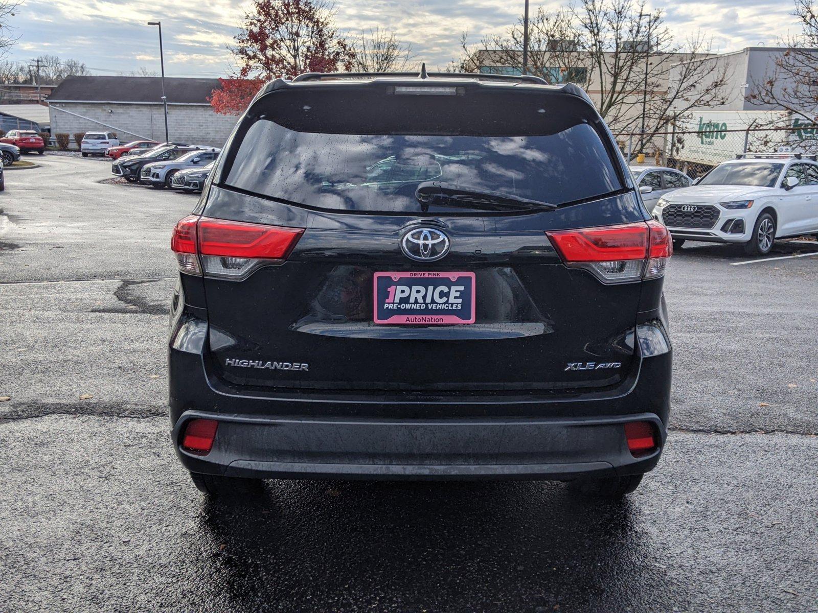 2018 Toyota Highlander Vehicle Photo in Cockeysville, MD 21030