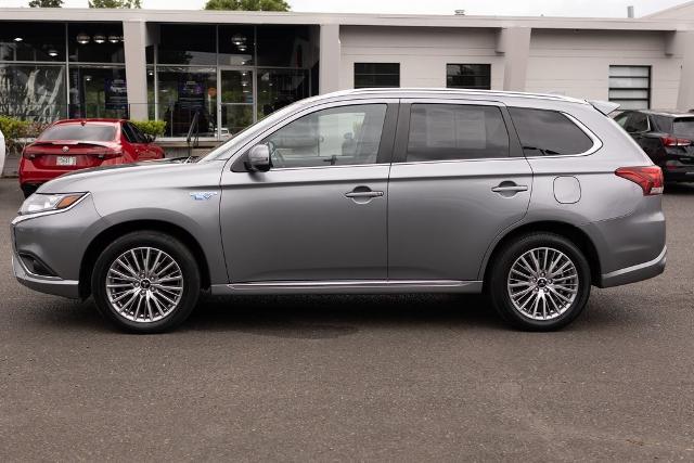 2022 Mitsubishi Outlander PHEV Vehicle Photo in Tigard, OR 97223