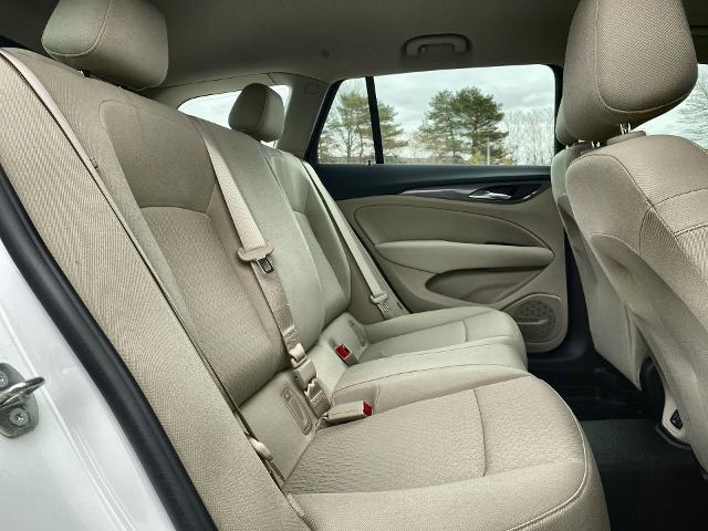 2018 Buick Regal TourX Vehicle Photo in WILLIAMSVILLE, NY 14221-2883