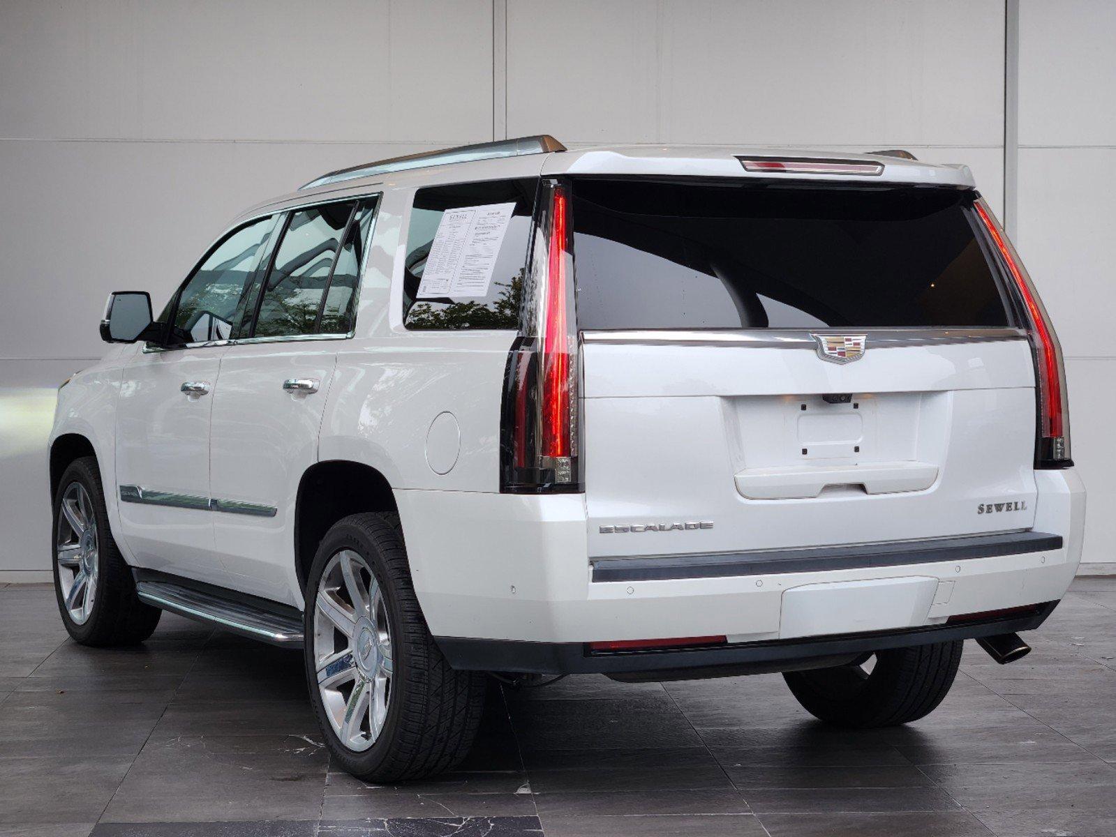 2017 Cadillac Escalade Vehicle Photo in HOUSTON, TX 77079-1502