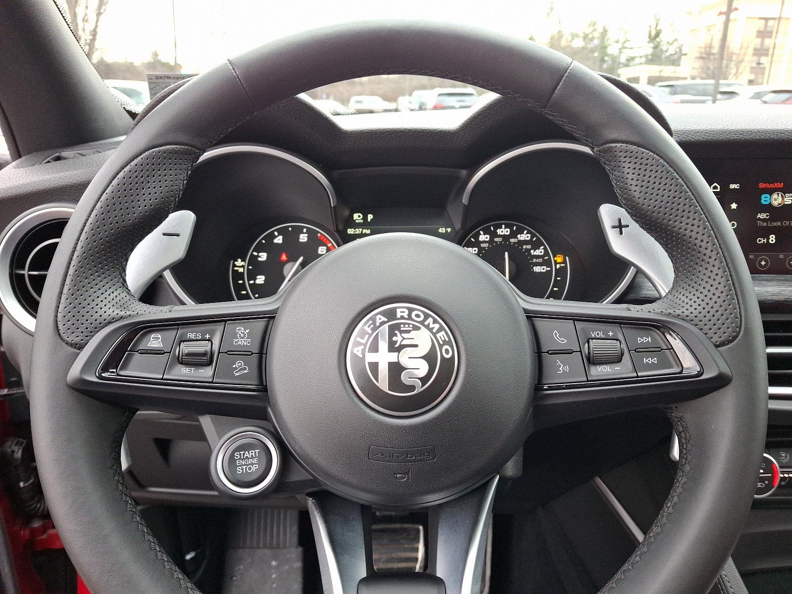 2022 Alfa Romeo Stelvio Vehicle Photo in Willow Grove, PA 19090