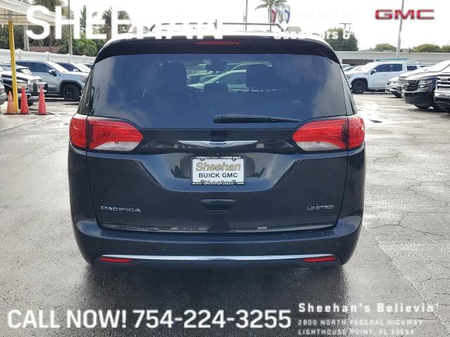 2018 Chrysler Pacifica Vehicle Photo in LIGHTHOUSE POINT, FL 33064-6849