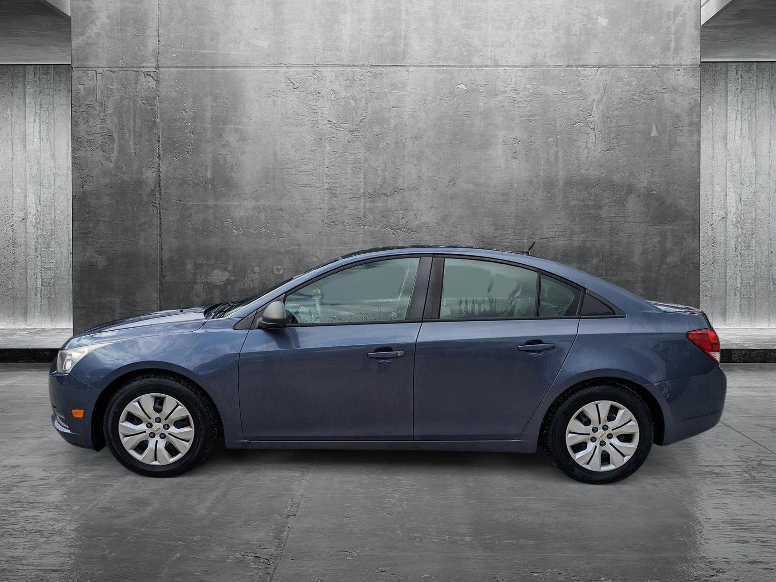 2013 Chevrolet Cruze Vehicle Photo in GREENACRES, FL 33463-3207