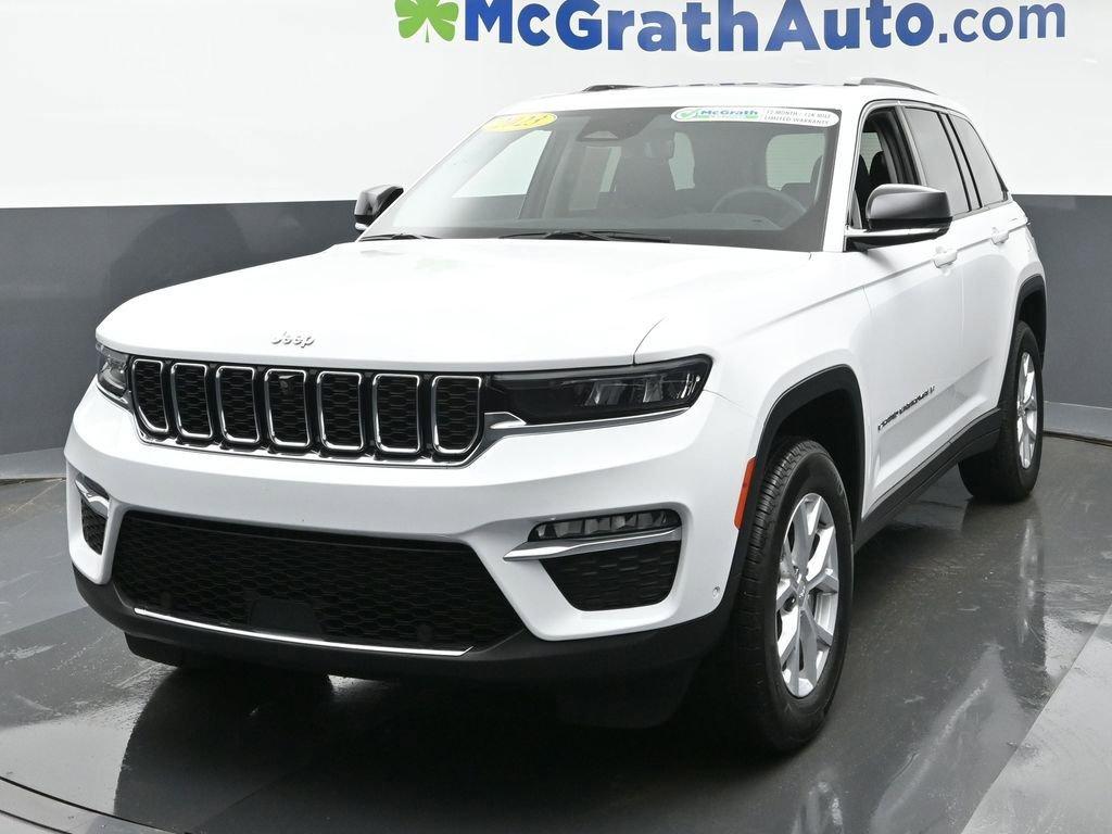 2023 Jeep Grand Cherokee Vehicle Photo in Cedar Rapids, IA 52402