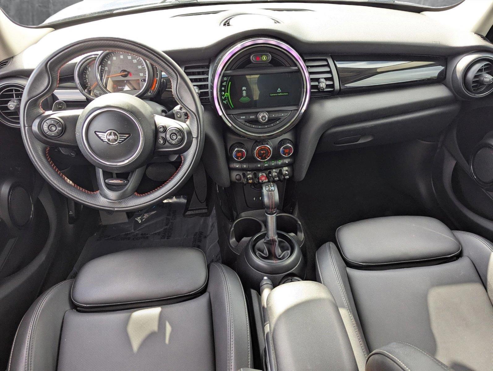 2019 MINI Cooper S Hardtop 4 Door Vehicle Photo in Delray Beach, FL 33444