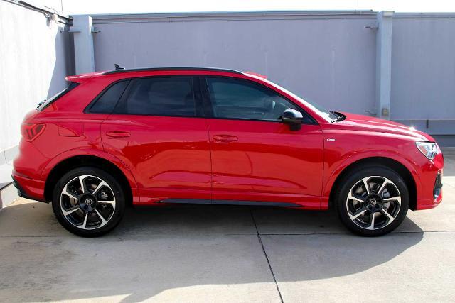 2025 Audi Q3 Vehicle Photo in SUGAR LAND, TX 77478