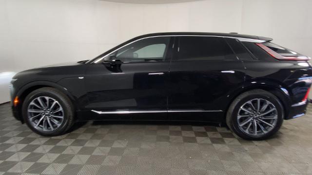 2024 Cadillac LYRIQ Vehicle Photo in ALLIANCE, OH 44601-4622