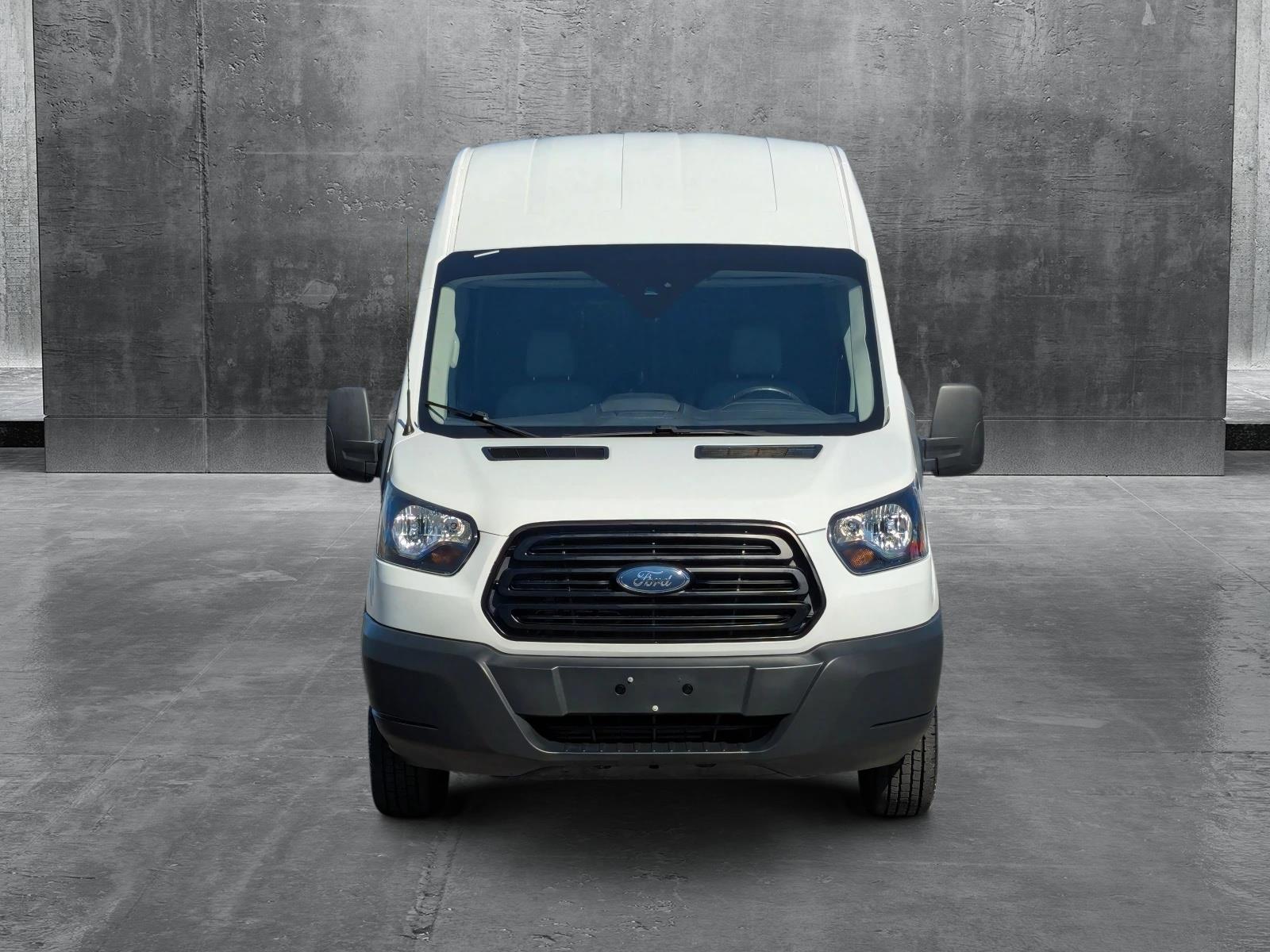 2018 Ford Transit Van Vehicle Photo in St. Petersburg, FL 33713