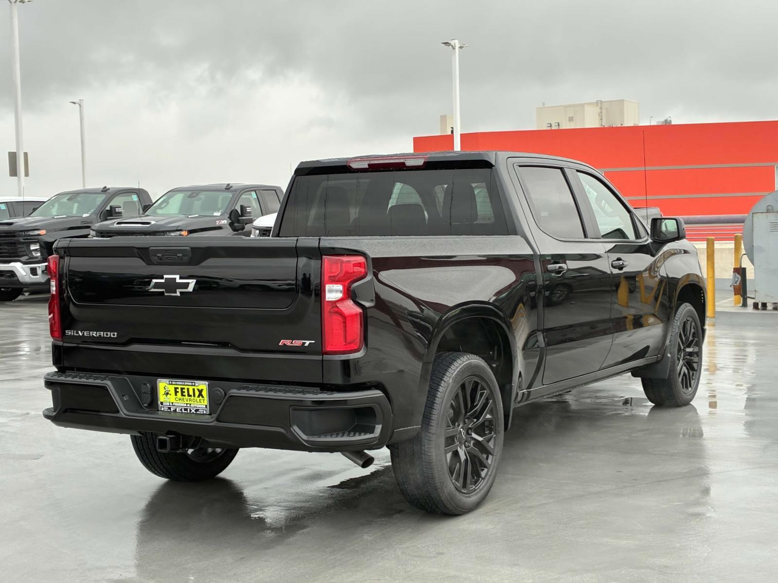 2025 Chevrolet Silverado 1500 Vehicle Photo in LOS ANGELES, CA 90007-3794
