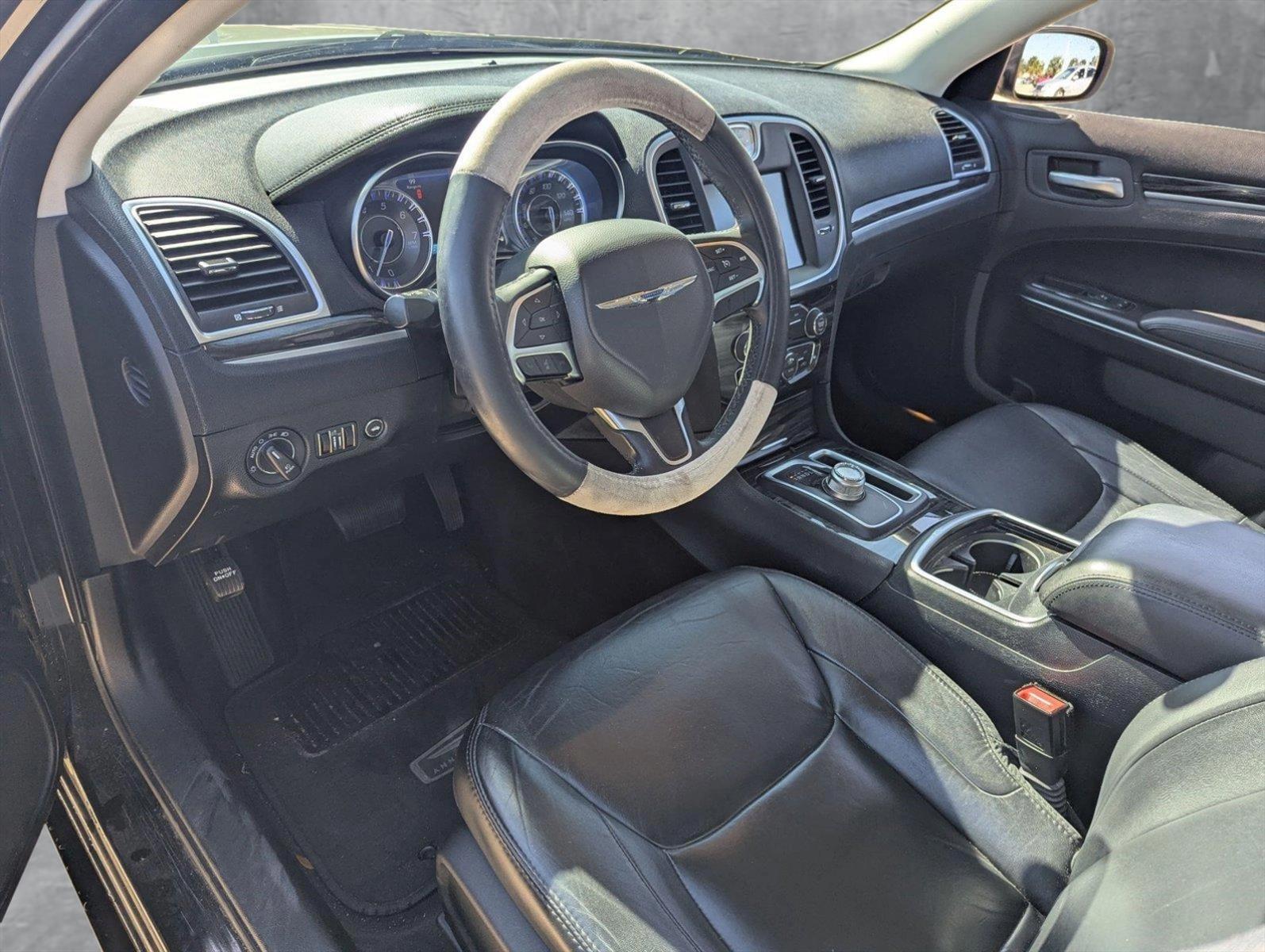2016 Chrysler 300 Vehicle Photo in CORPUS CHRISTI, TX 78412-4902