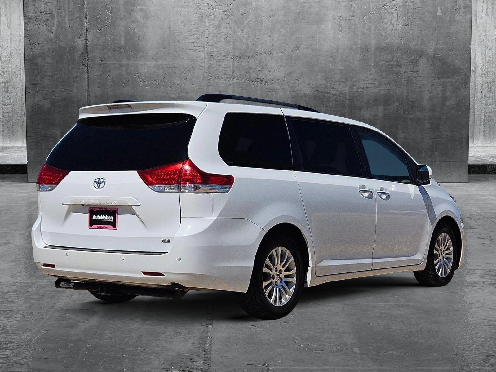 2014 Toyota Sienna Vehicle Photo in WACO, TX 76710-2592