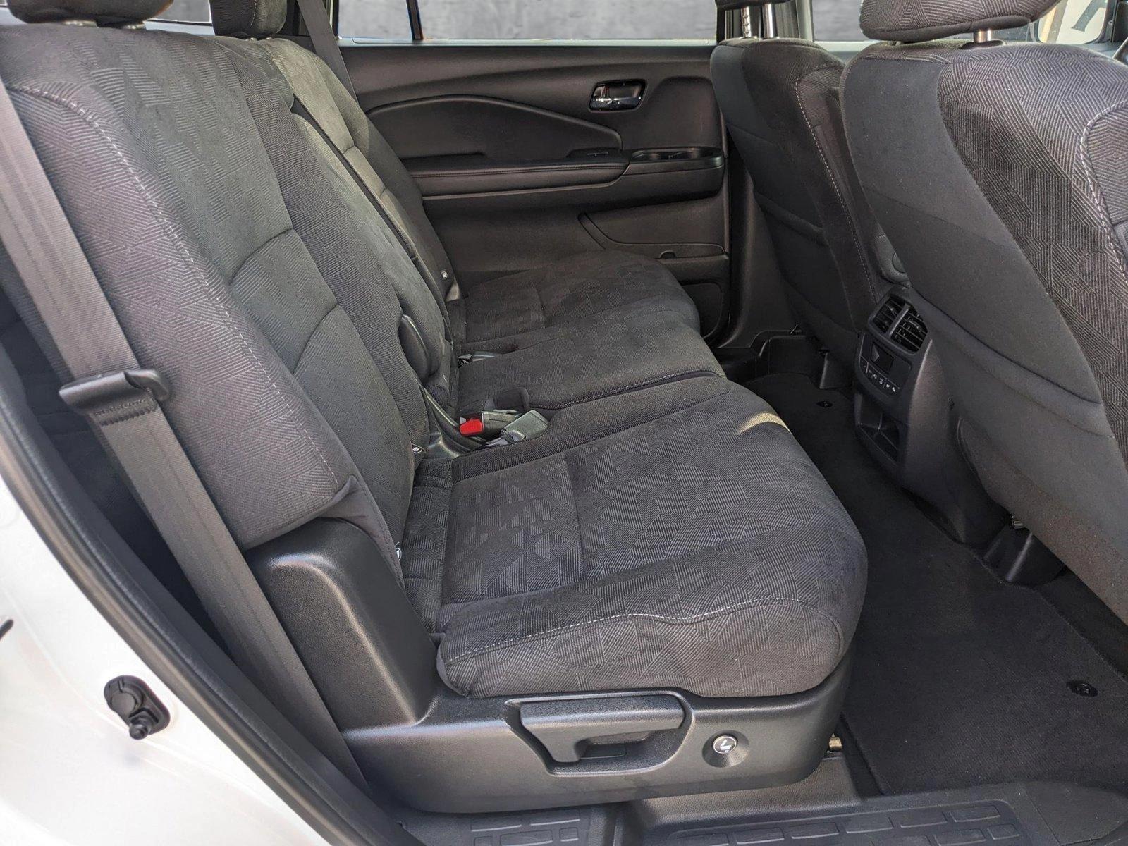 2022 Honda Pilot Vehicle Photo in MIAMI, FL 33172-3015