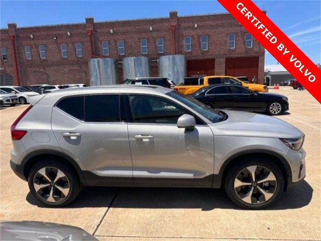 2025 Volvo XC40 Vehicle Photo in Houston, TX 77007
