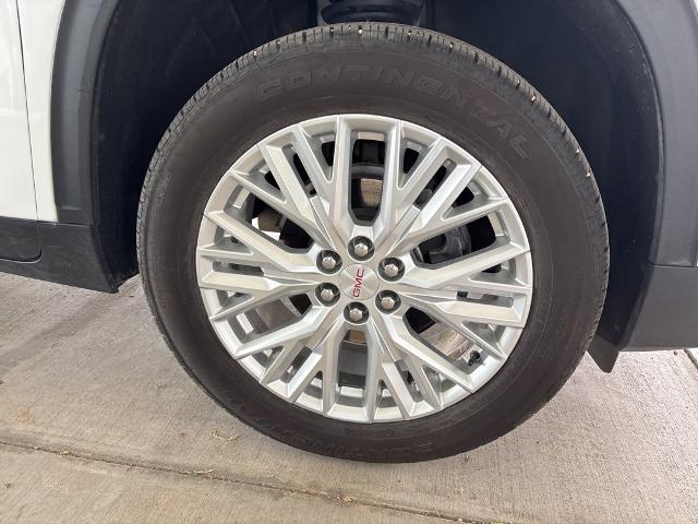 2024 GMC Acadia Vehicle Photo in MANHATTAN, KS 66502-5036