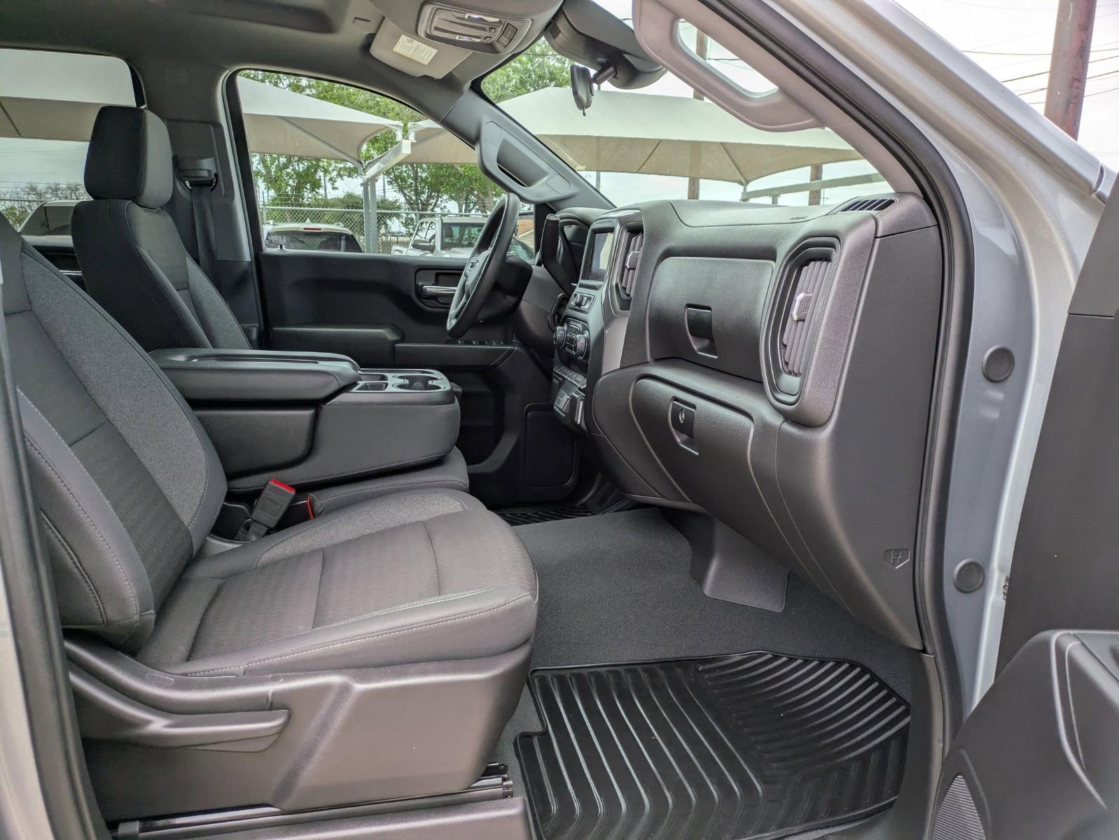 2024 Chevrolet Silverado 1500 Vehicle Photo in SELMA, TX 78154-1460