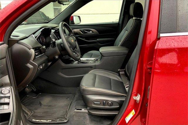 2023 Chevrolet Traverse Vehicle Photo in TOPEKA, KS 66609-0000
