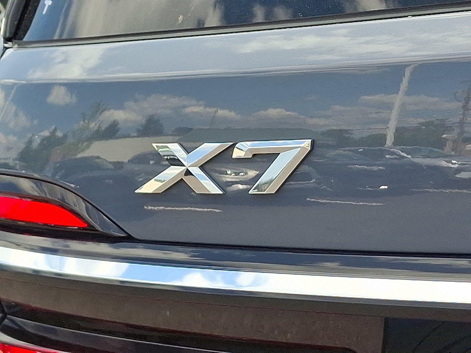 2023 BMW X7 xDrive40i Vehicle Photo in Harrisburg, PA 17111