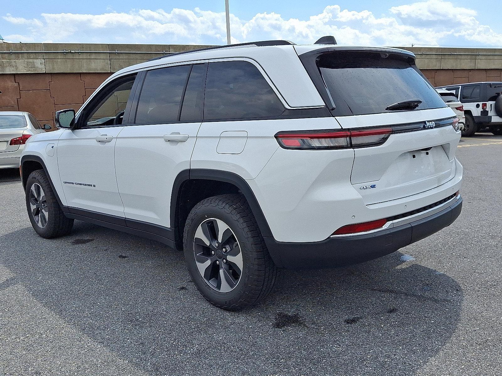 2022 Jeep Grand Cherokee 4xe Vehicle Photo in Lancaster, PA 17601