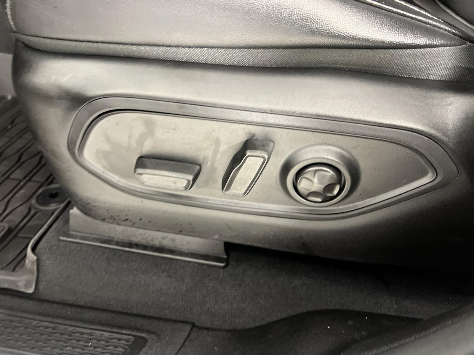 2024 Jeep Grand Cherokee L Vehicle Photo in GEORGETOWN, TX 78626-7508