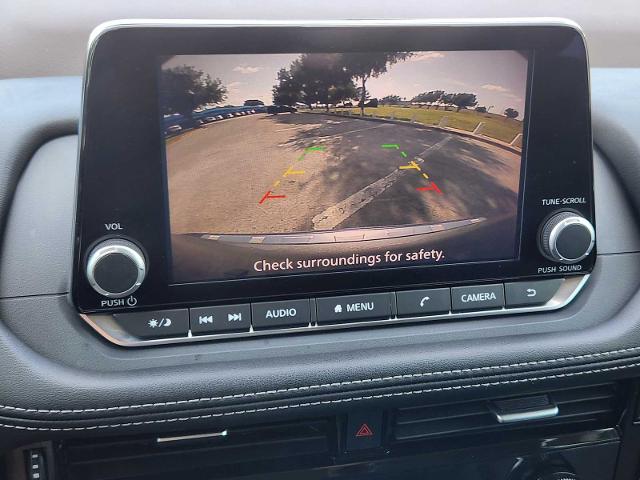 2022 Nissan Rogue Vehicle Photo in DENTON, TX 76210-9321