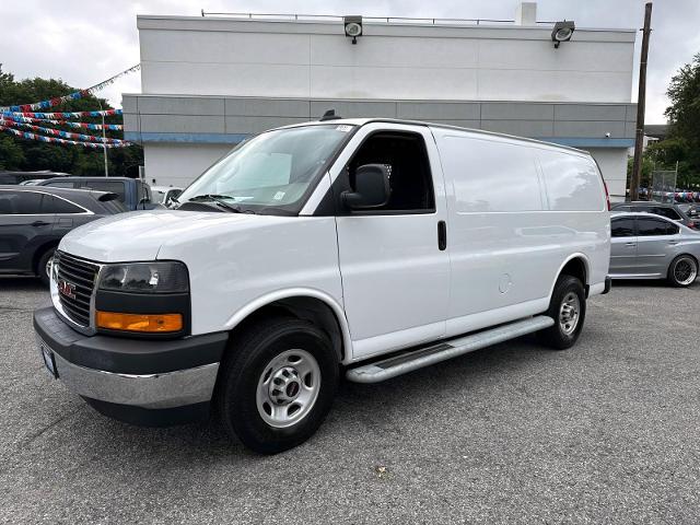 2023 GMC Savana Cargo Van Vehicle Photo in Roslyn, NY 11576