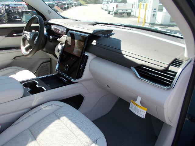 2026 GMC Acadia Vehicle Photo in LOWELL, MA 01852-4336