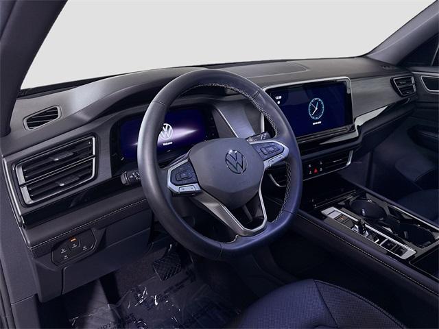 2024 Volkswagen Atlas Cross Sport Vehicle Photo in Puyallup, WA 98371