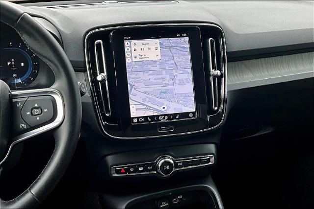 2025 Volvo XC40 Vehicle Photo in Houston, TX 77007