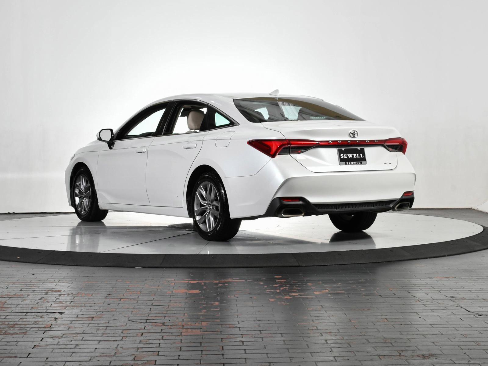 2020 Toyota Avalon Vehicle Photo in DALLAS, TX 75235