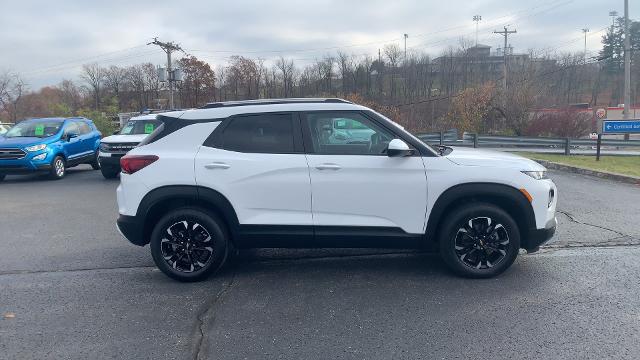 2022 Chevrolet Trailblazer Vehicle Photo in MOON TOWNSHIP, PA 15108-2571