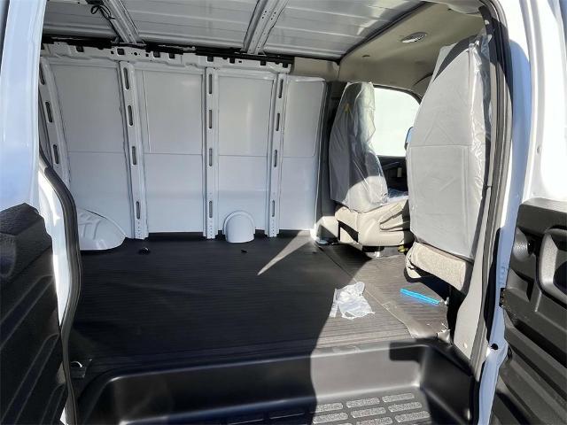 2025 Chevrolet Express Cargo 2500 Vehicle Photo in ALCOA, TN 37701-3235