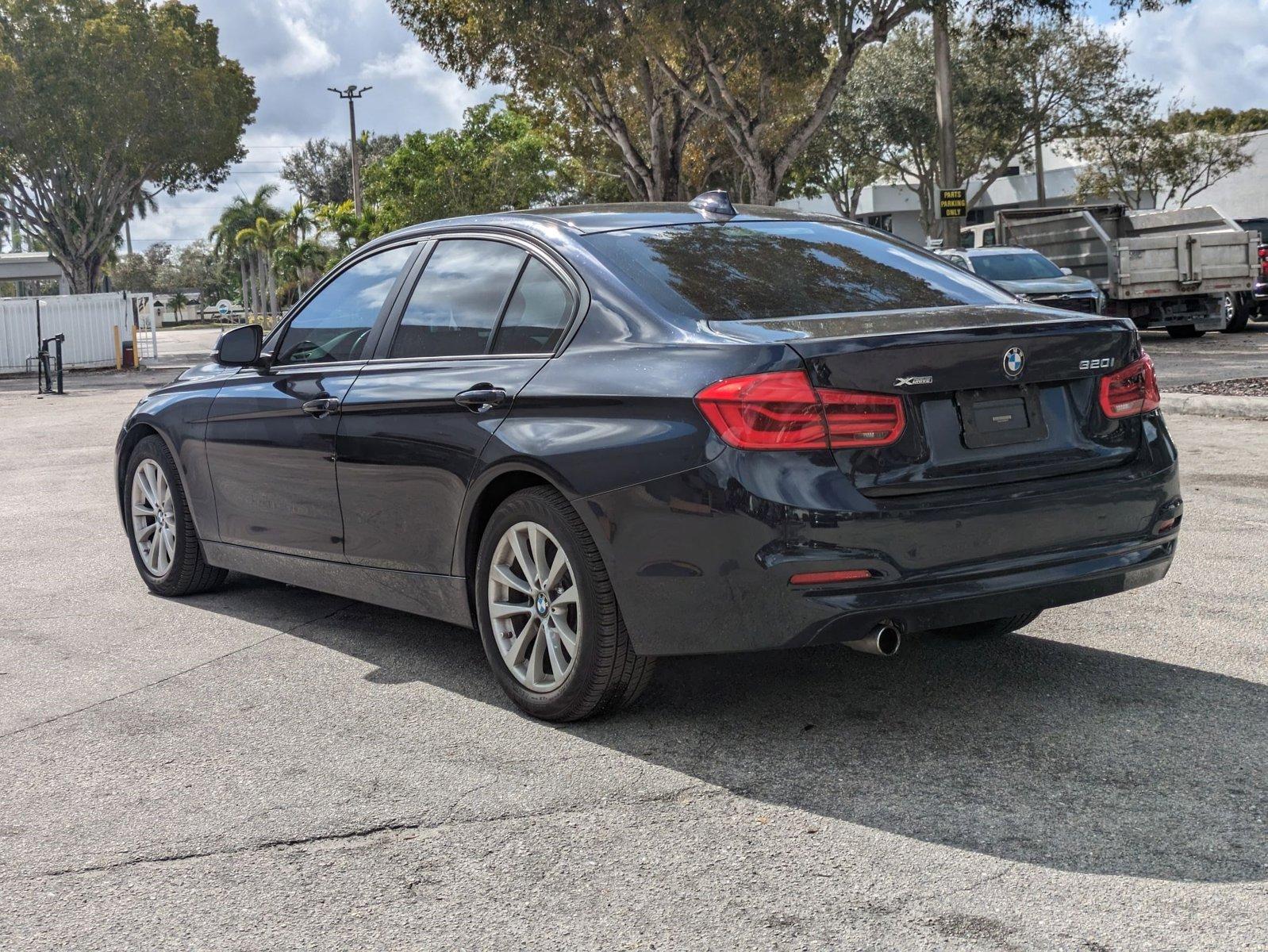 2017 BMW 3 Series Vehicle Photo in GREENACRES, FL 33463-3207