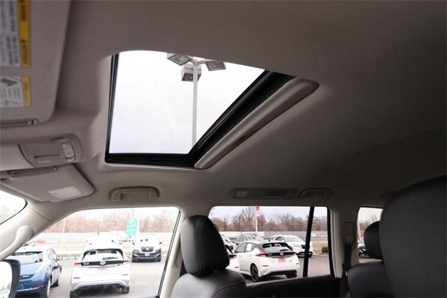 2024 Nissan Armada Vehicle Photo in Hazelwood, MO 63042
