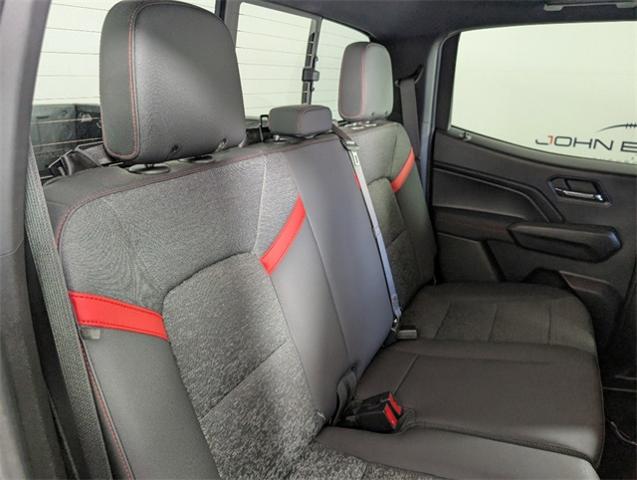 2024 Chevrolet Colorado Vehicle Photo in ENGLEWOOD, CO 80113-6708