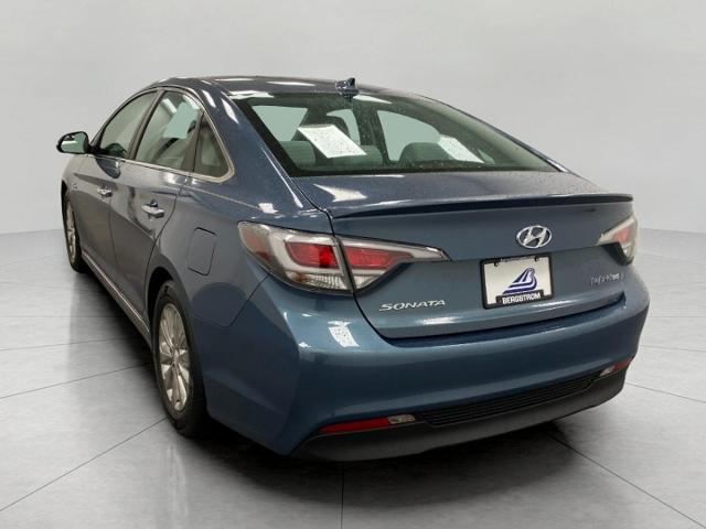 2016 Hyundai SONATA Hybrid Vehicle Photo in Appleton, WI 54913