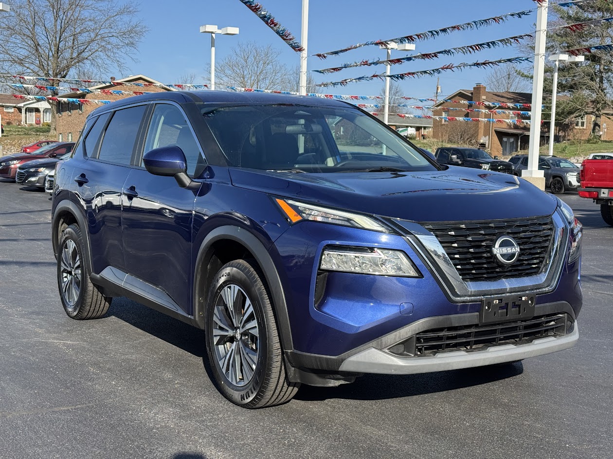 2023 Nissan Rogue Vehicle Photo in BOONVILLE, IN 47601-9633