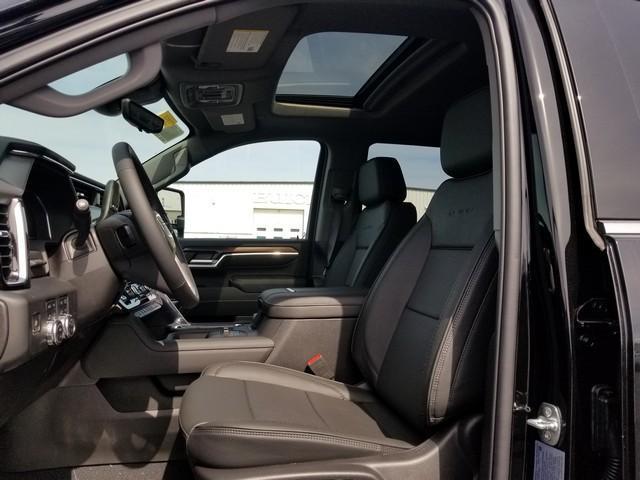 2025 GMC Sierra 2500 HD Vehicle Photo in ELYRIA, OH 44035-6349