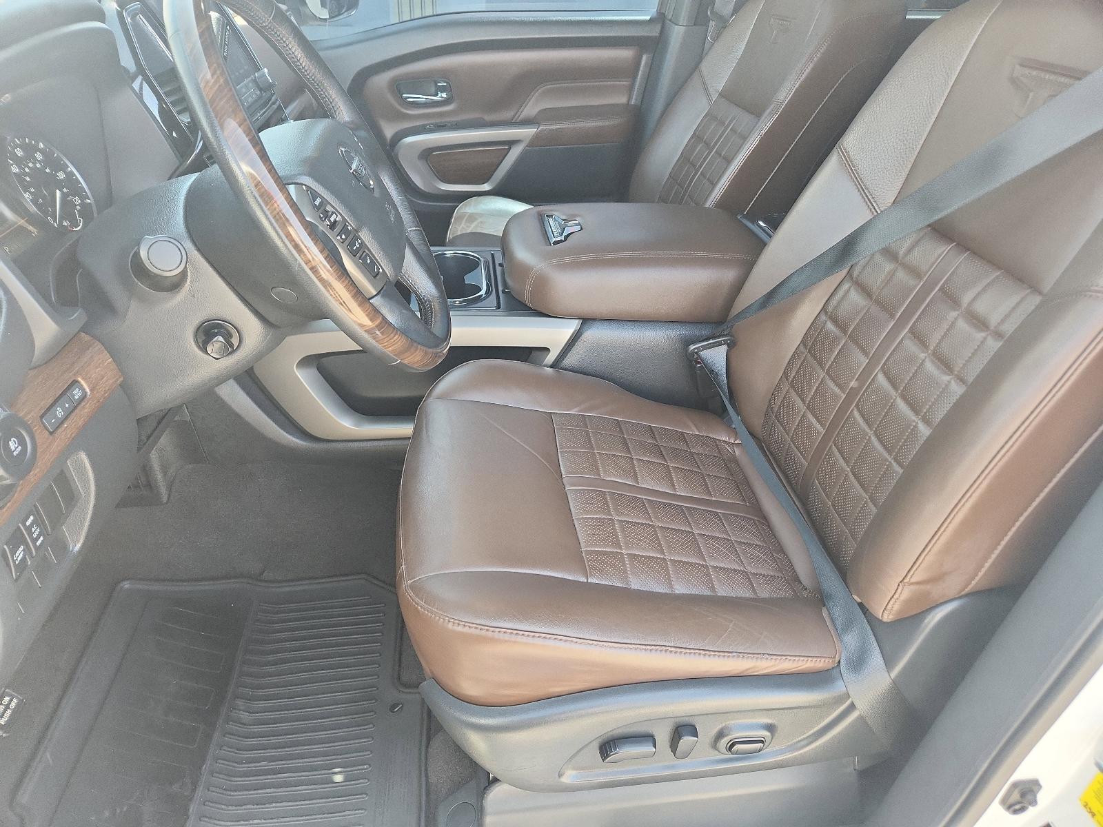 2021 Nissan Titan Vehicle Photo in Albuquerque, NM 87110
