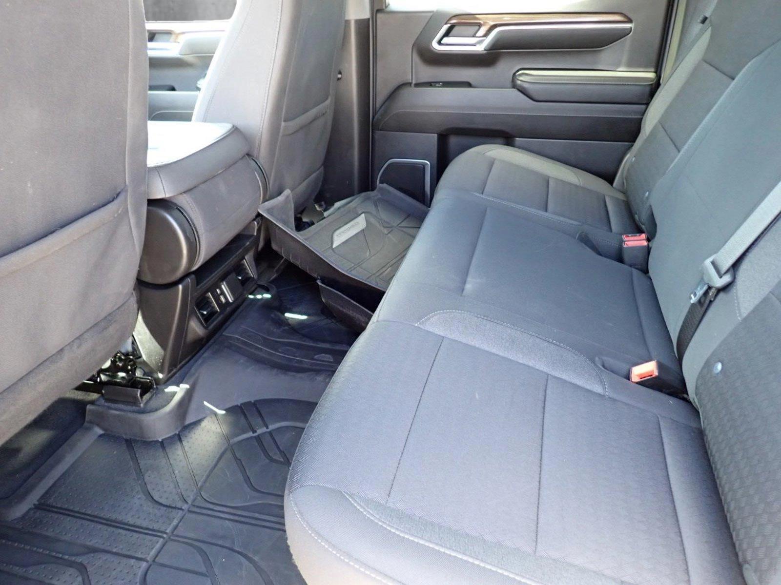2023 Chevrolet Silverado 1500 Vehicle Photo in DENVER, CO 80221-3610